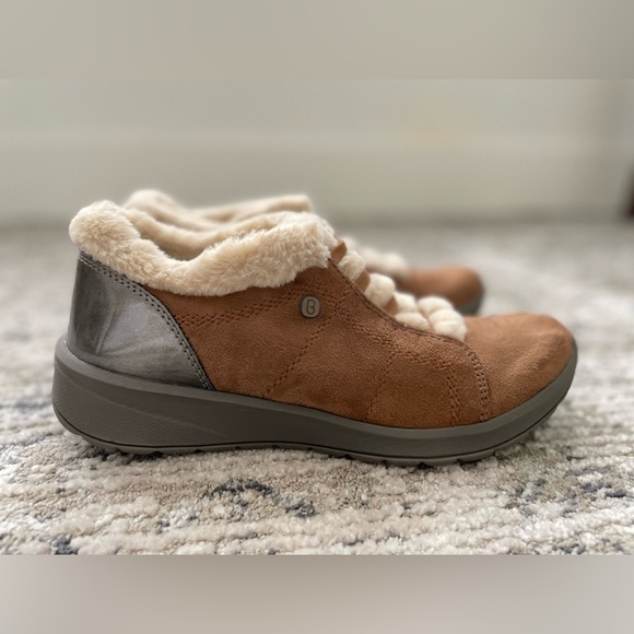 Bzees Golden Faux Fur Bootie Shoe Size 8.5 - Picture 5 of 11